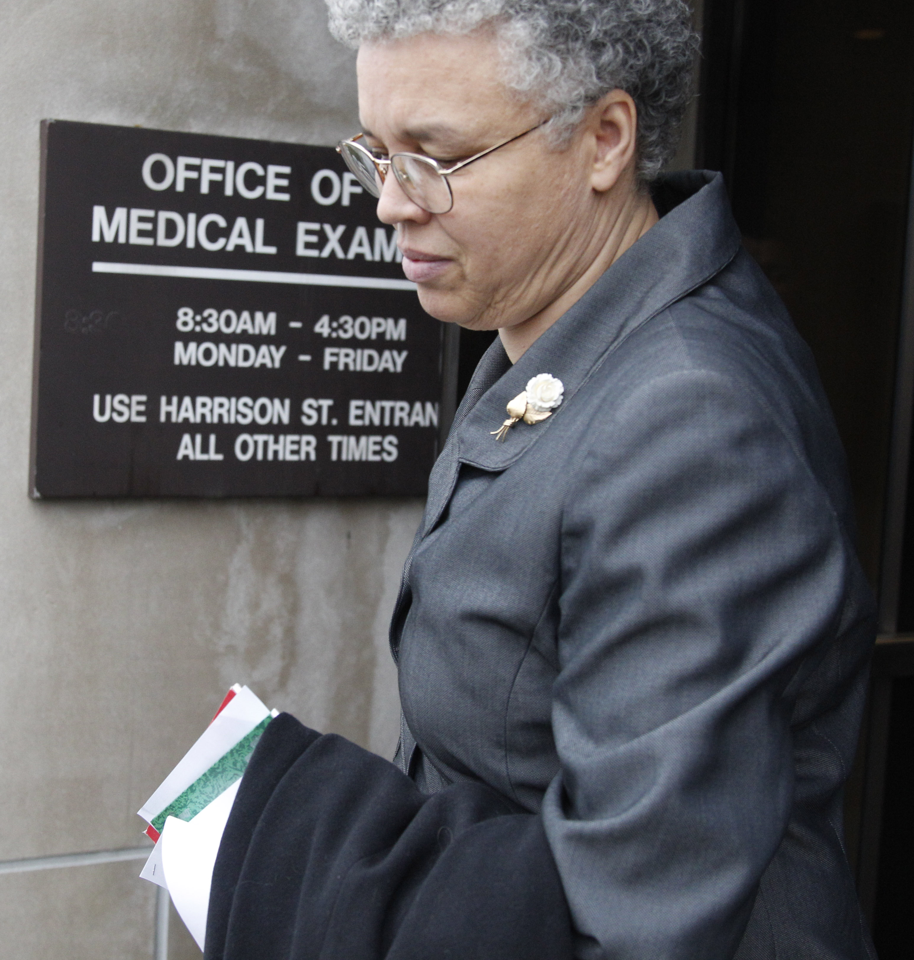 Cook County's Medical Examiner to step down WBEZ