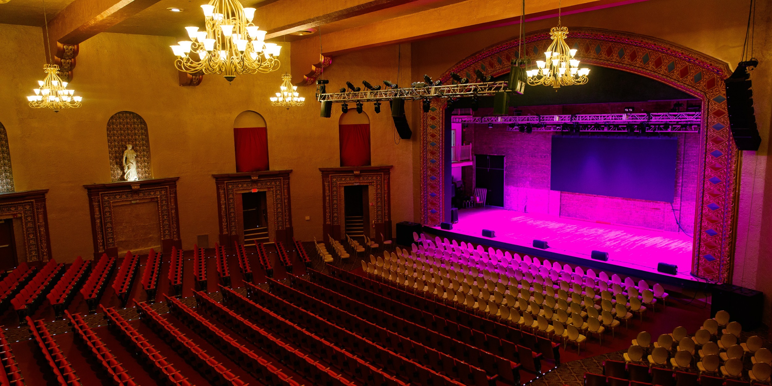 Reopened Des Plaines Theatre nods to the Vaudeville era WBEZ Chicago